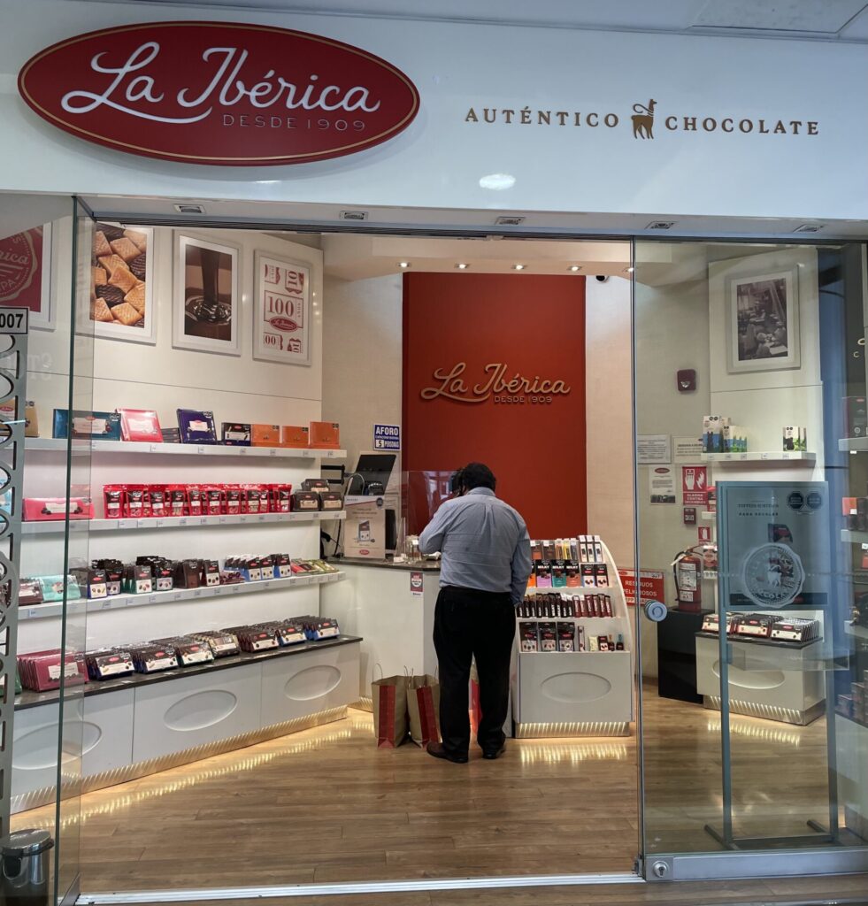 ミラフローレスのラ・イベリカの店舗