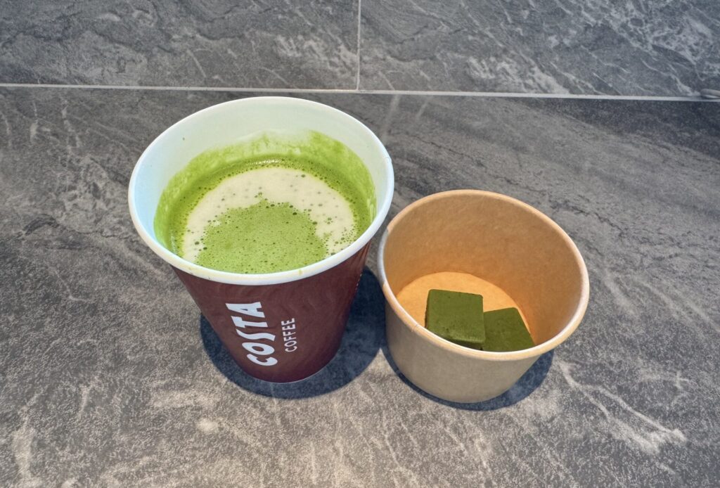 抹茶ラテと抹茶チョコレート