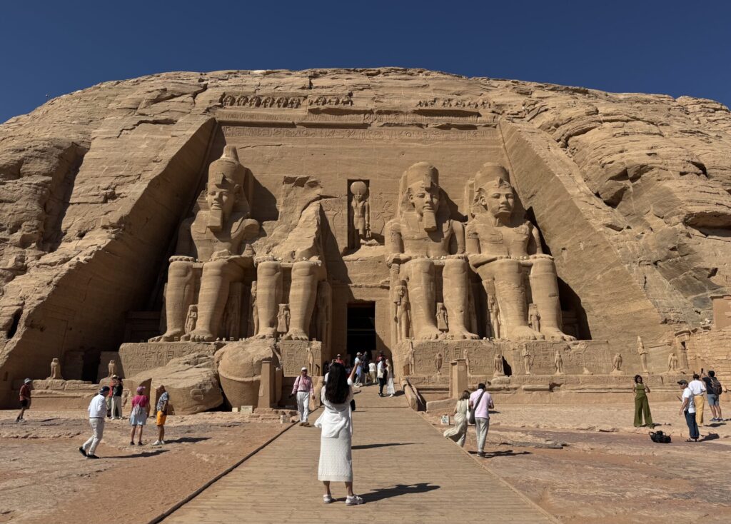 アブ・シンベル神殿 大神殿 - 外部