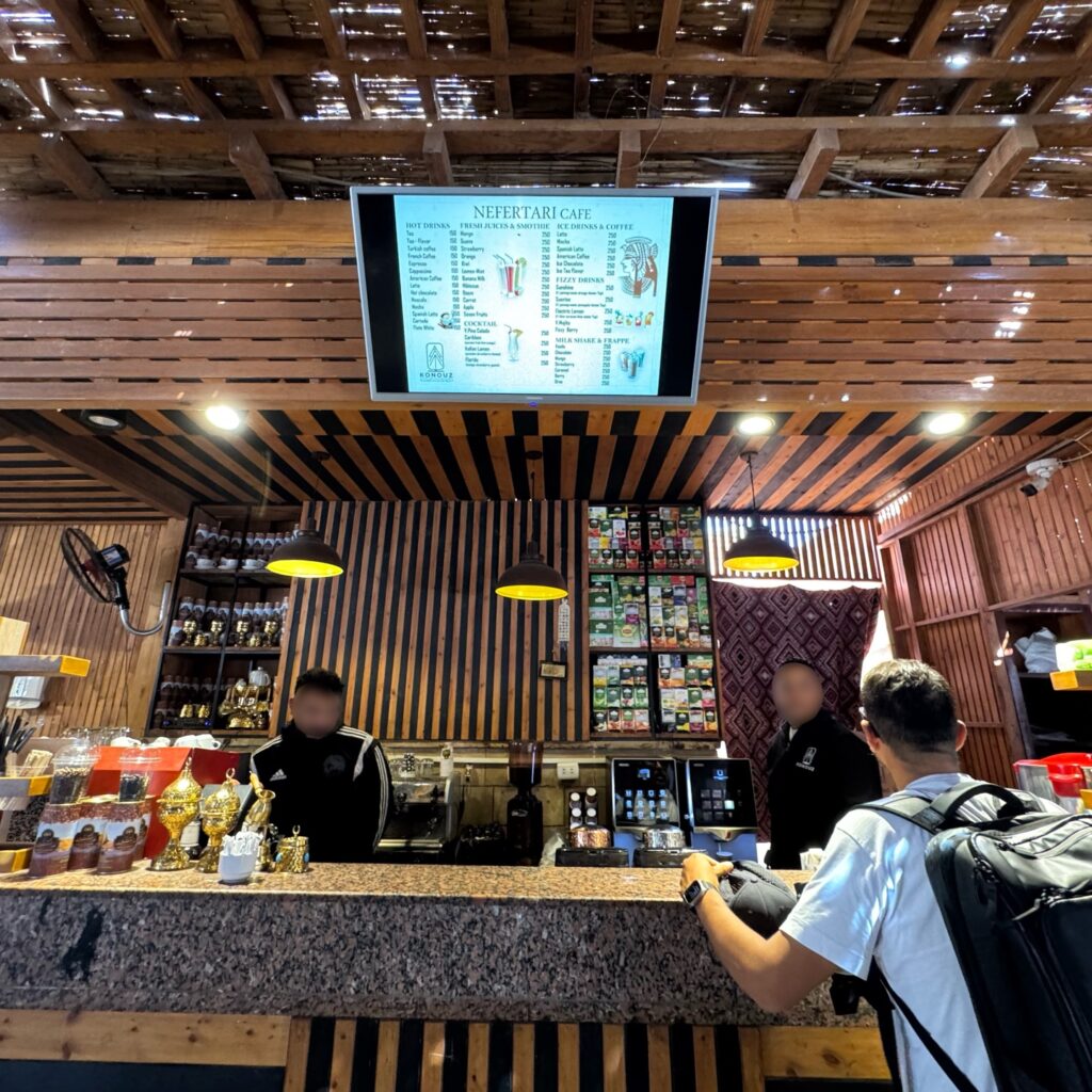 アブ・シンベル神殿 売店