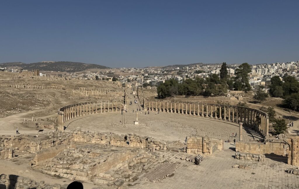 ジェラシュ遺跡:ゼウス神殿からの景色