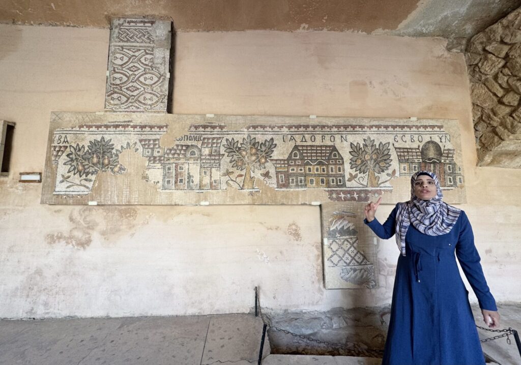 マダバ考古学公園１：マーインのアクロポリス教会のモザイク（Ma’in, Church of the Acropolis）