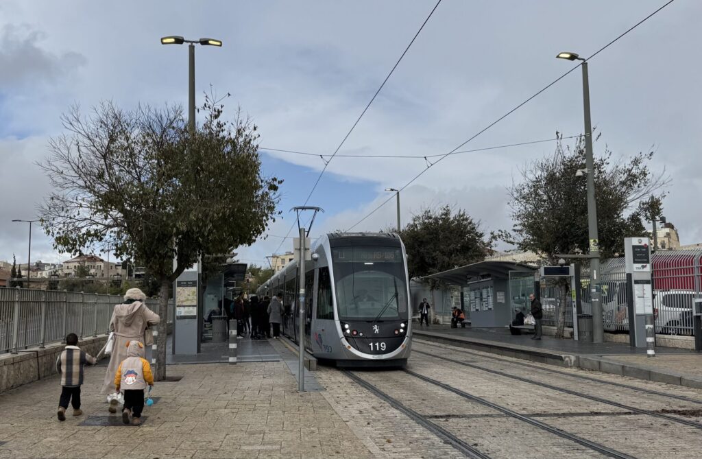 ライトレール「Damascus Gate駅」