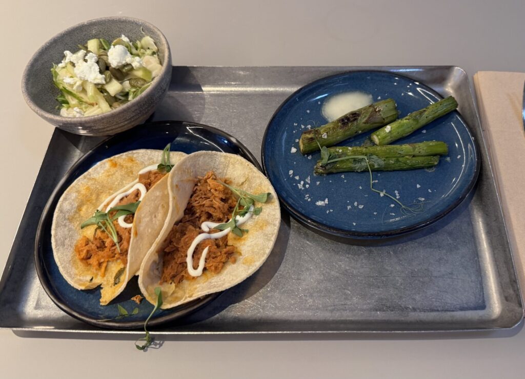 ラスベガス空港のCapital One Lounge：お料理